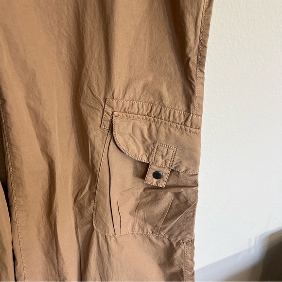 NWT Anthropologie Pilcro low rise relaxed cargo flare pants tan cotton sz 33 - Picture 9 of 14